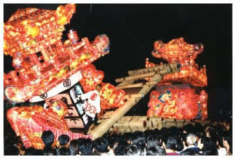 夜高あんどん祭り