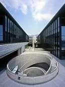 兵庫県立美術館「芸術の館」