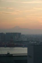 テレコムセンター展望台 晴れた日は西の方角に富士山も見えます